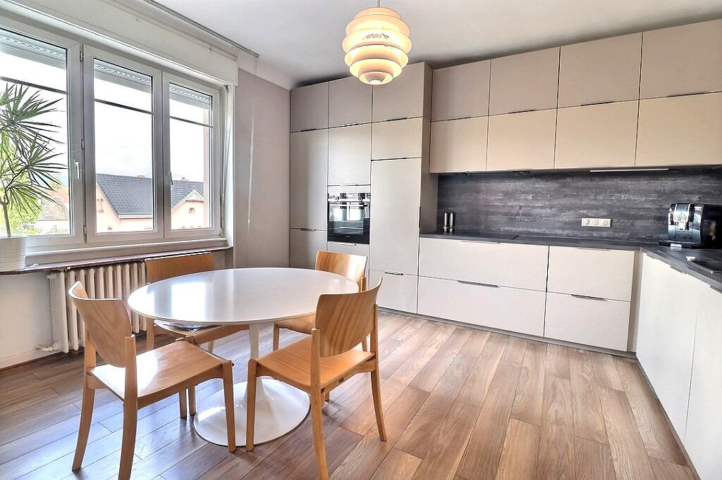 VENDU &#8211; Dans bâtisse de caractère grand F3 de 89 m² avec garage, grenier, cave et remise Ribeauville 0