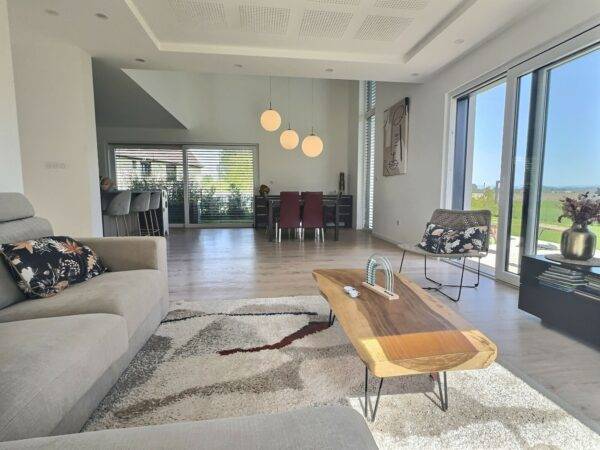Lumineuse maison individuelle 4 chambres sur 6 ares Ribeauville 0