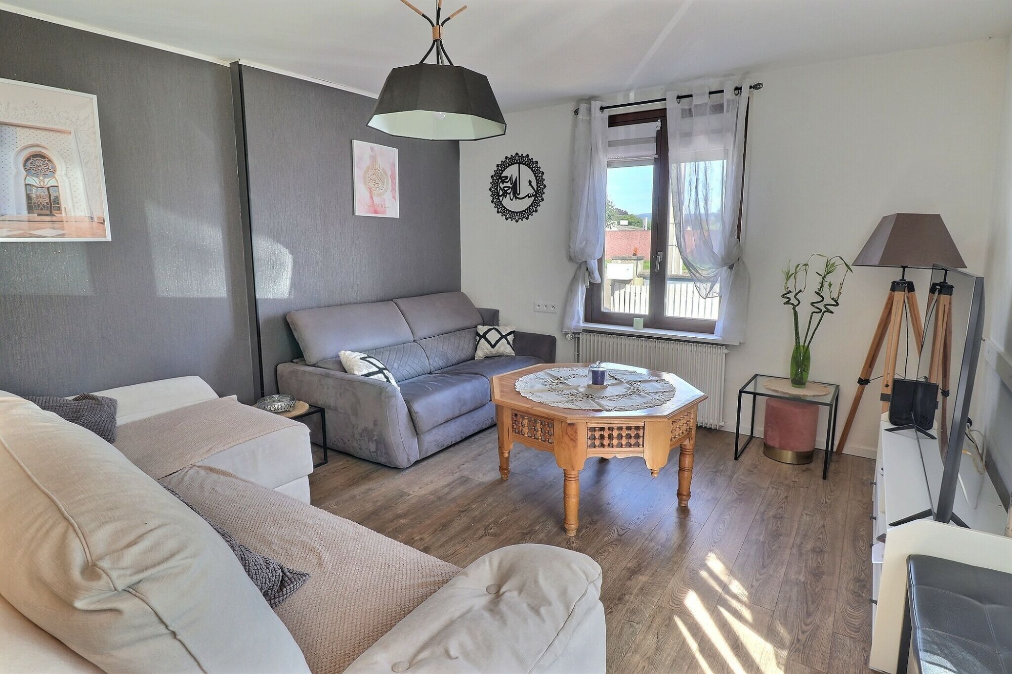 Maison individuelle sur INGERSHEIM avec piscine, cave et petite dépendance de stockage. Horbourg-Wihr 0