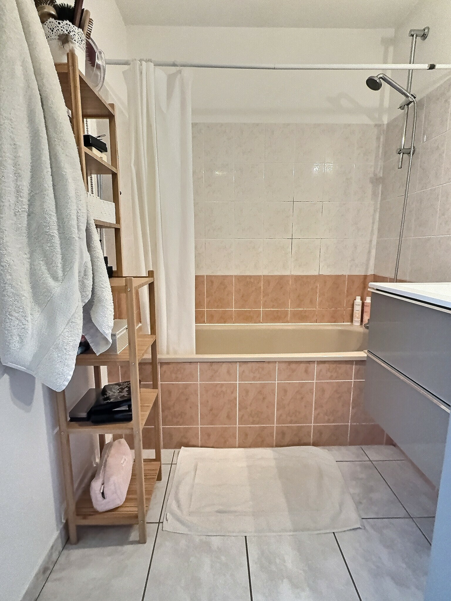 EXPOSIO_133230264 100X100 | Agence immobilière Pierre à Colmar HORBOURG-WIHR F3 en duplex au calme avec balcon OUEST et GARAGE et PARKING Sainte-Croix-en-Plaine 0