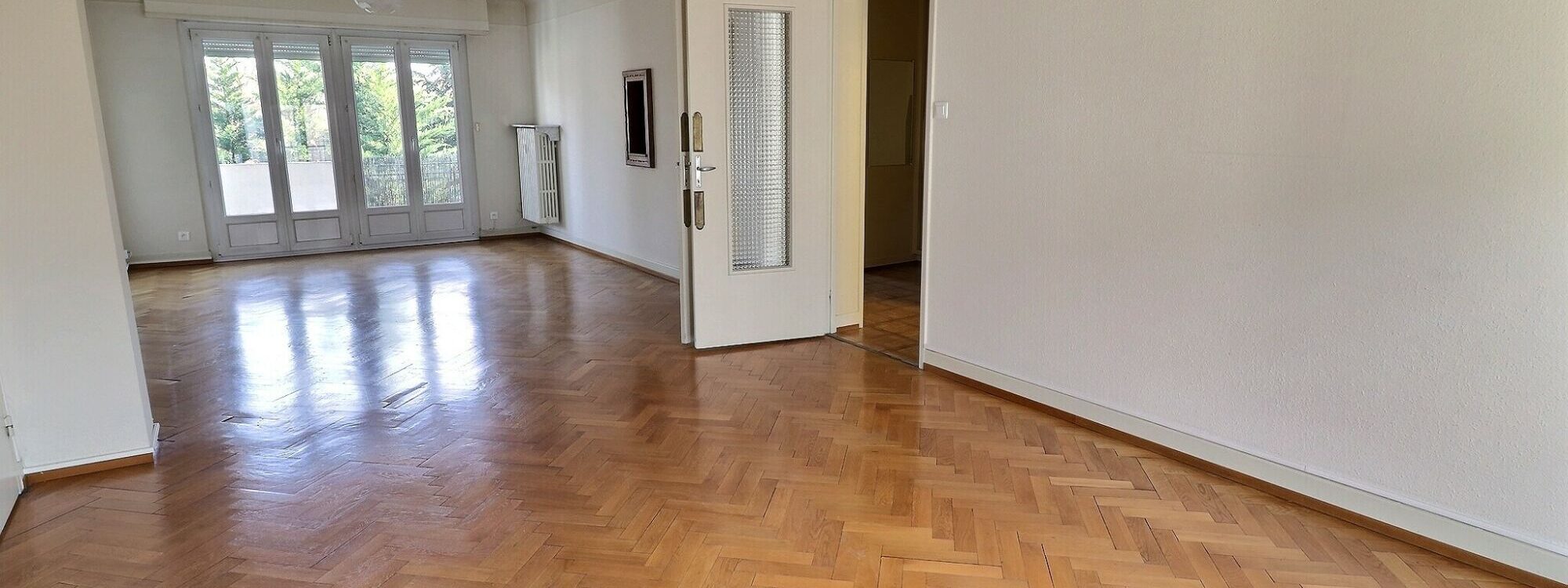 EXPOSIO_133745106 COPIE 2000X750 | Agence immobilière Pierre à Colmar Appartement de 88m² Quartier SUD de Colmar avec balcons, Garage, Cave, Grenier Andolsheim
