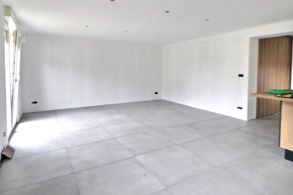 0_0007 100X100 | Agence immobilière Pierre à Colmar MARCKOLSHEIM Appartement de 83 m² avec terrasse, cave et parking DISPONIBLE LE 15 07 2026 Wintzenheim 0
