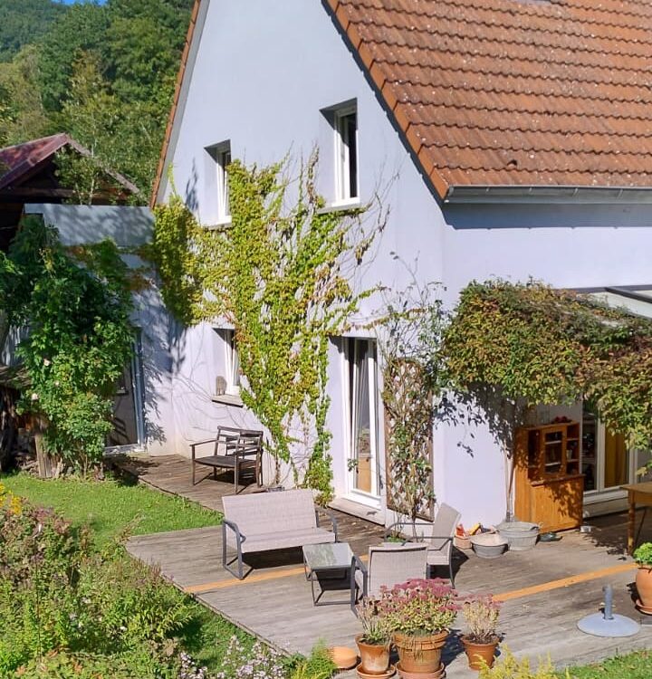 VENDU – Maison familiale 128 m&sup2; sur 10.55 ares, F6, avec sauna Labaroche
